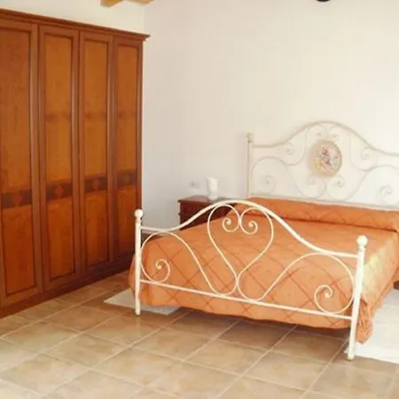 Κατάλυμα σε φάρμα Farm Gli Oleandri